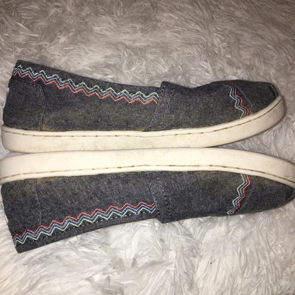 Toms Denim Canvas Embroidered Flat Girls Size 2.5 - Picture 5 of 8